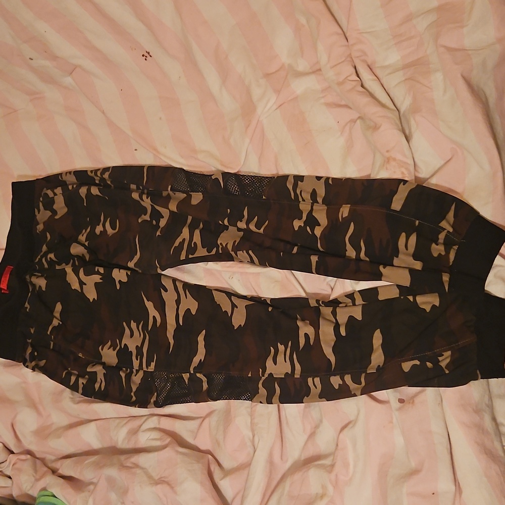 Very Soft Camo Jogger Pants With Netted Sides XL